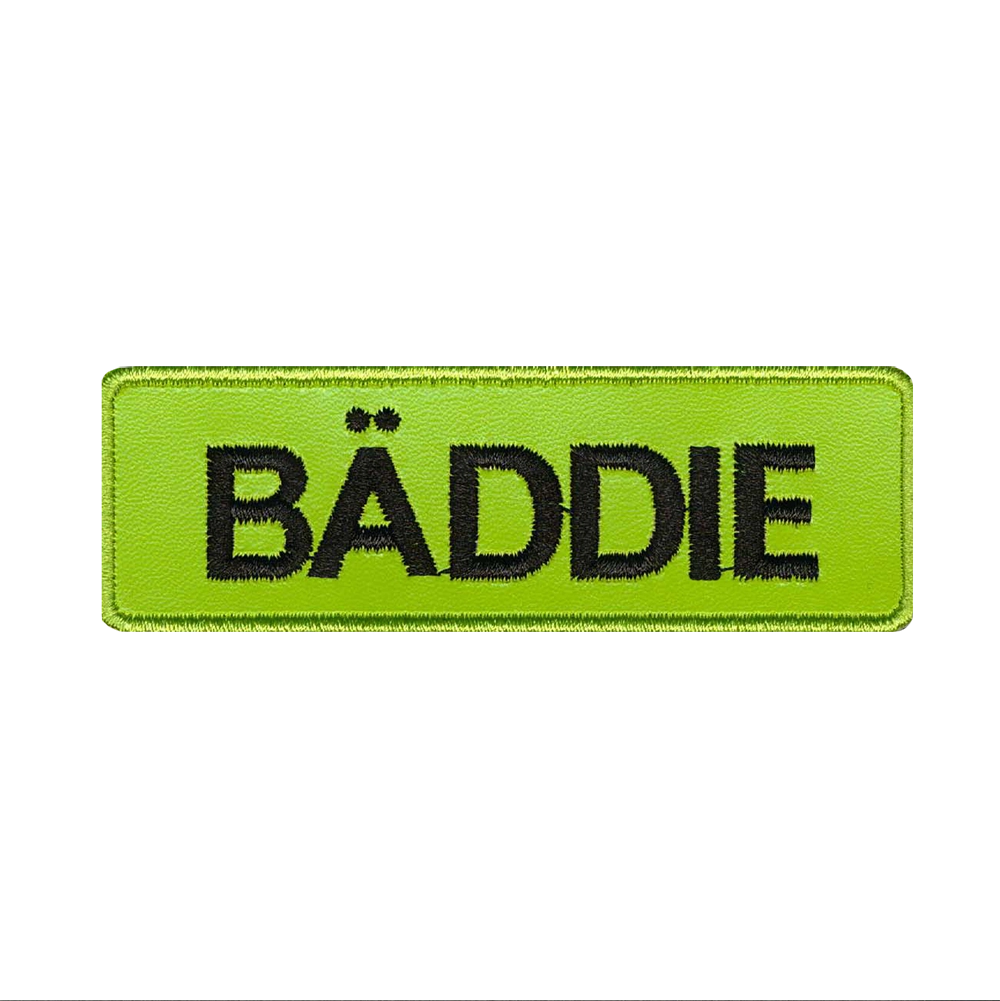 Nahkamerkki, vihreä, teksti: bäddie.