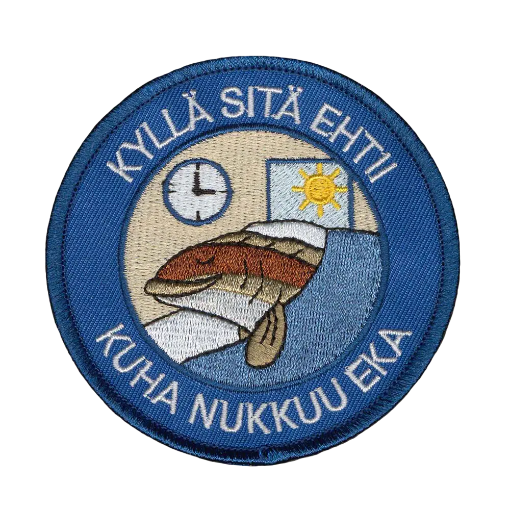 Brodeerattu kangasmerkki, kuha nukkuu eka.